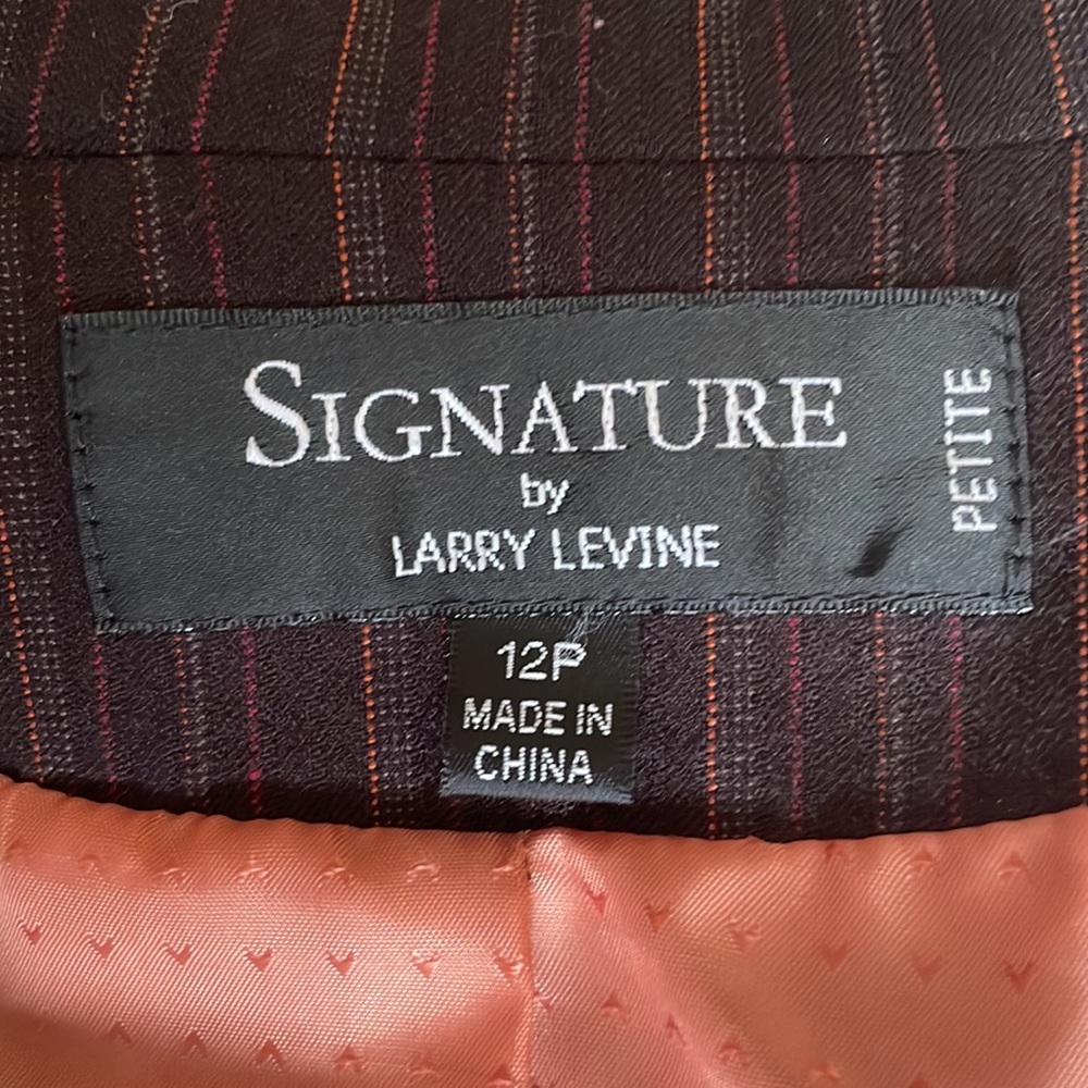 Signature Jacket - Picture 7 of 8